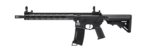 Veelzijdige AEG assault rifle voor CQB en veldspel. Elektronische trekkerunit, M-LOK railsysteem en verstelbare kolf voor optimale prestaties. gunstore belguim online shop
